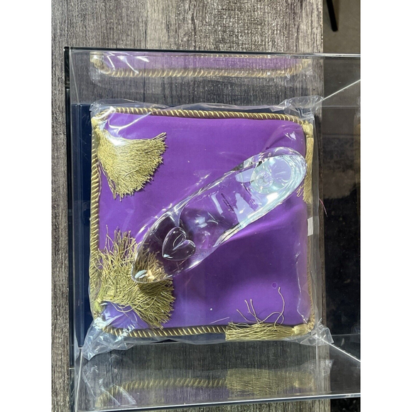 Master Replicas Disney Cinderella Glass Slipper Collectible Limited Edition 2500 - Picture 15 of 16